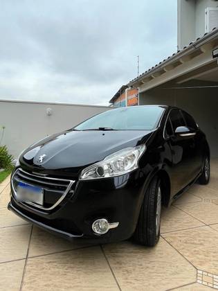 PEUGEOT 208 1.6 GRIFFE 16V FLEX 4P AUTOMÁTICO